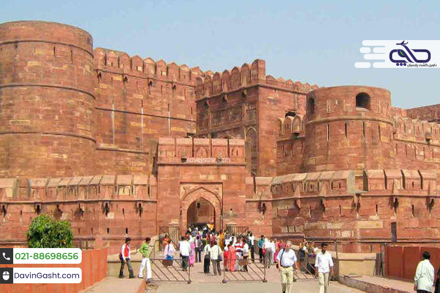 سنگ ماسه سرخ در برترین جاذبه های آگرا