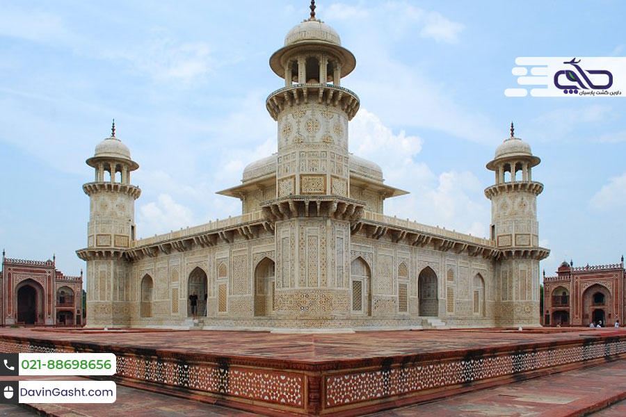 آرامگاه اعتماد الدوله از برترین جاذبه های آگرا