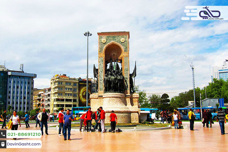 میدان تکسیم استانبول